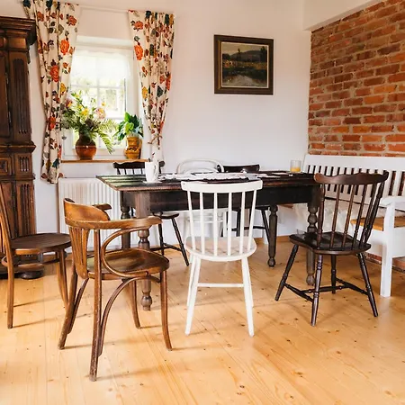 Pod Wysokim Niebem Hébergement de vacances *