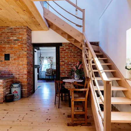 Pod Wysokim Niebem Wysokie