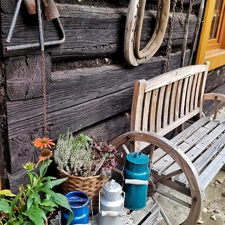 Pod Wysokim Niebem Feriehus *